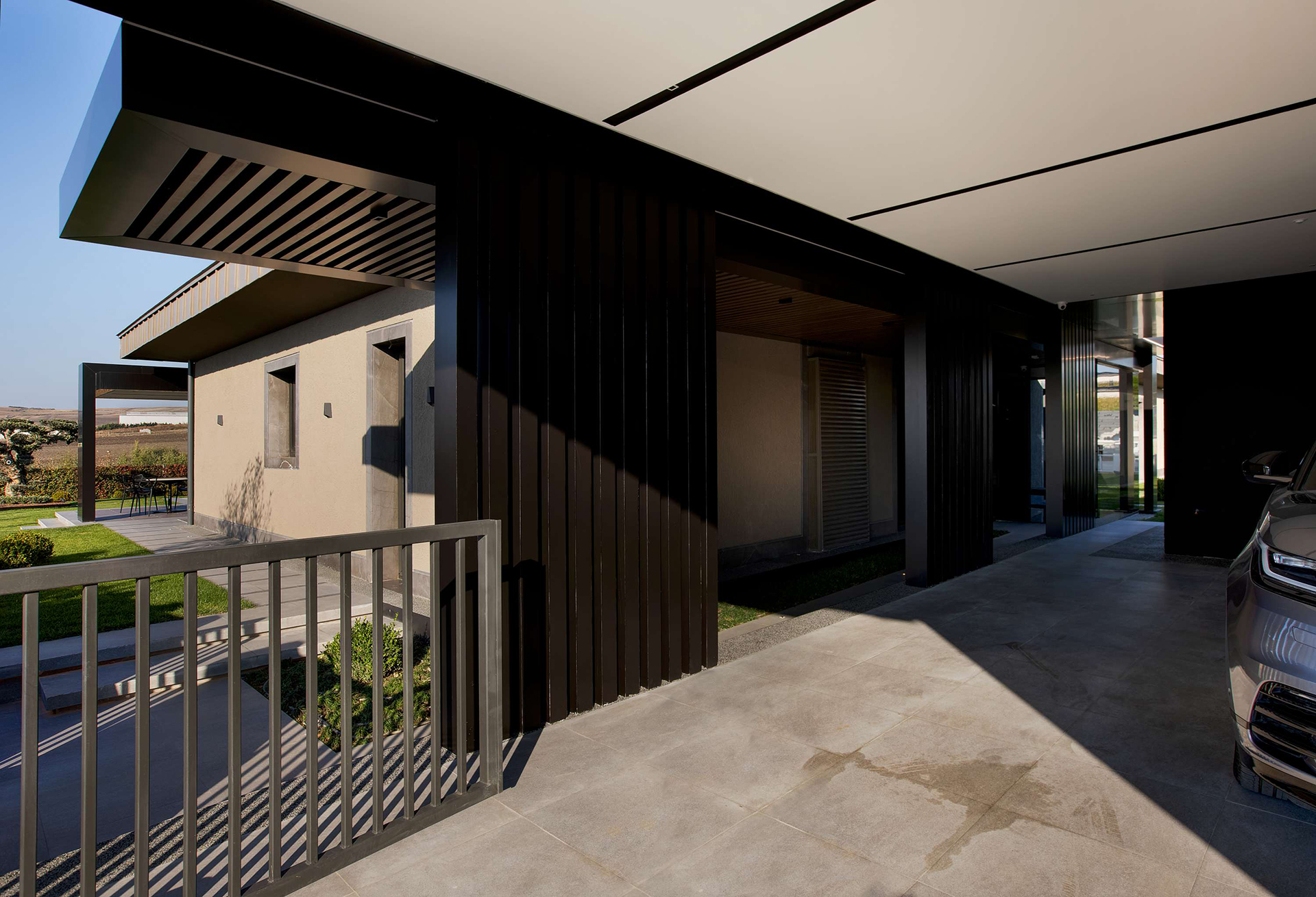 BO Villa image 3