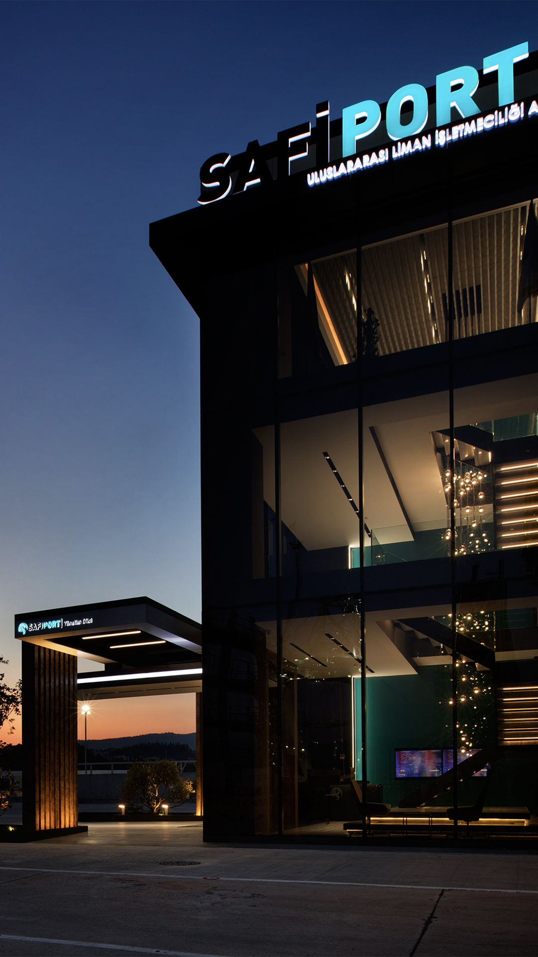 Emlak Katılım Bankası HQ Hero